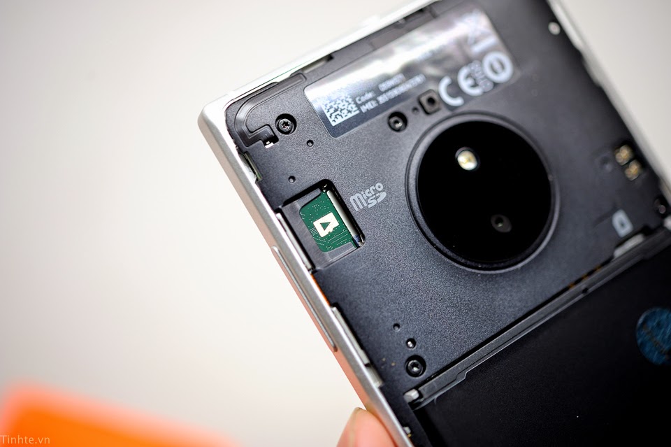 Nokia_Lumia_830-15.