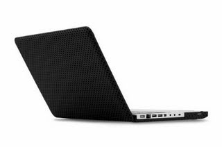 Incase CL57469 Perforated Hardshell Case for 15" Aluminum Unibody Apple Macbook Pro (Black)