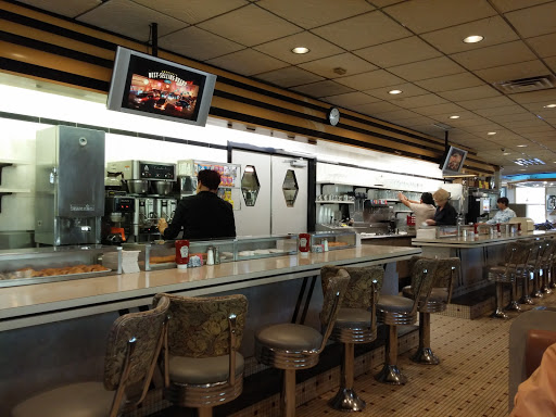 American Restaurant «River Edge Diner», reviews and photos, 516 Kinderkamack Rd, River Edge, NJ 07661, USA