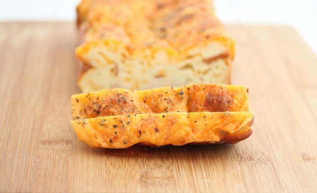 close-up photo of a loaf of pizza bread