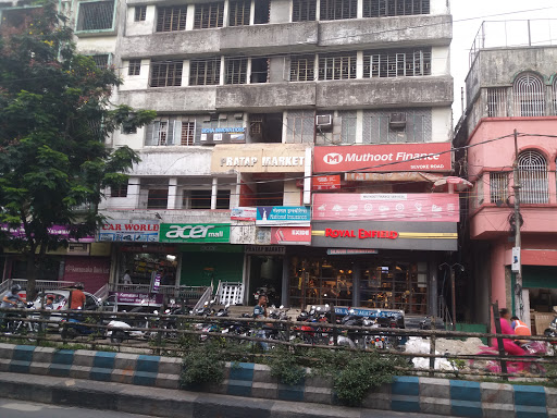 Muthoot Finance Ltd, 1st Floor, Pratap Market Building, Beside Karnataka Bank, Sevoke Road, Siliguri, West Bengal 734001, India, Financial_Institution, state WB