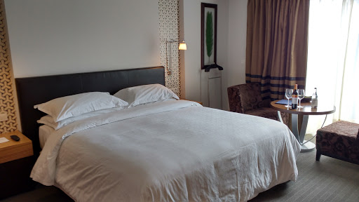 Vivamarinha Hotel & Suites