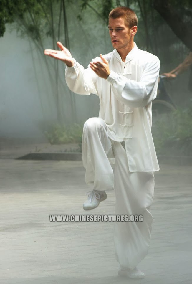Foreign Tai Ji Quan Guru Photo
