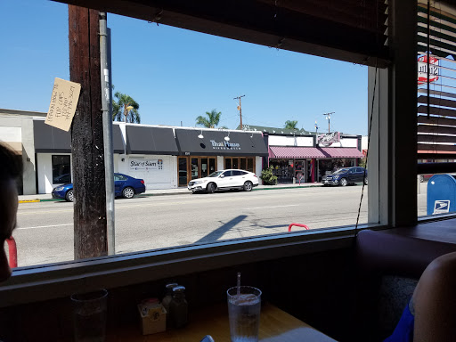 Restaurant «Park Pantry the Original», reviews and photos, 2104 E Broadway, Long Beach, CA 90803, USA