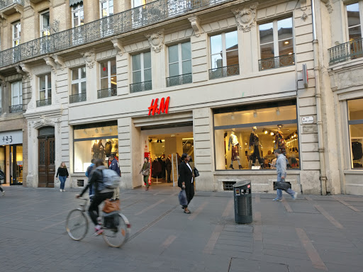 Mapstr - Shopping H&M Toulouse - accessoires, boulot baby, tendance,  vetement