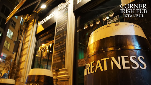 Corner Irish Pub
