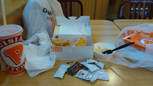 Chicken Restaurant «Popeyes», reviews and photos, 6013 7th Ave, Brooklyn, NY 11220, USA