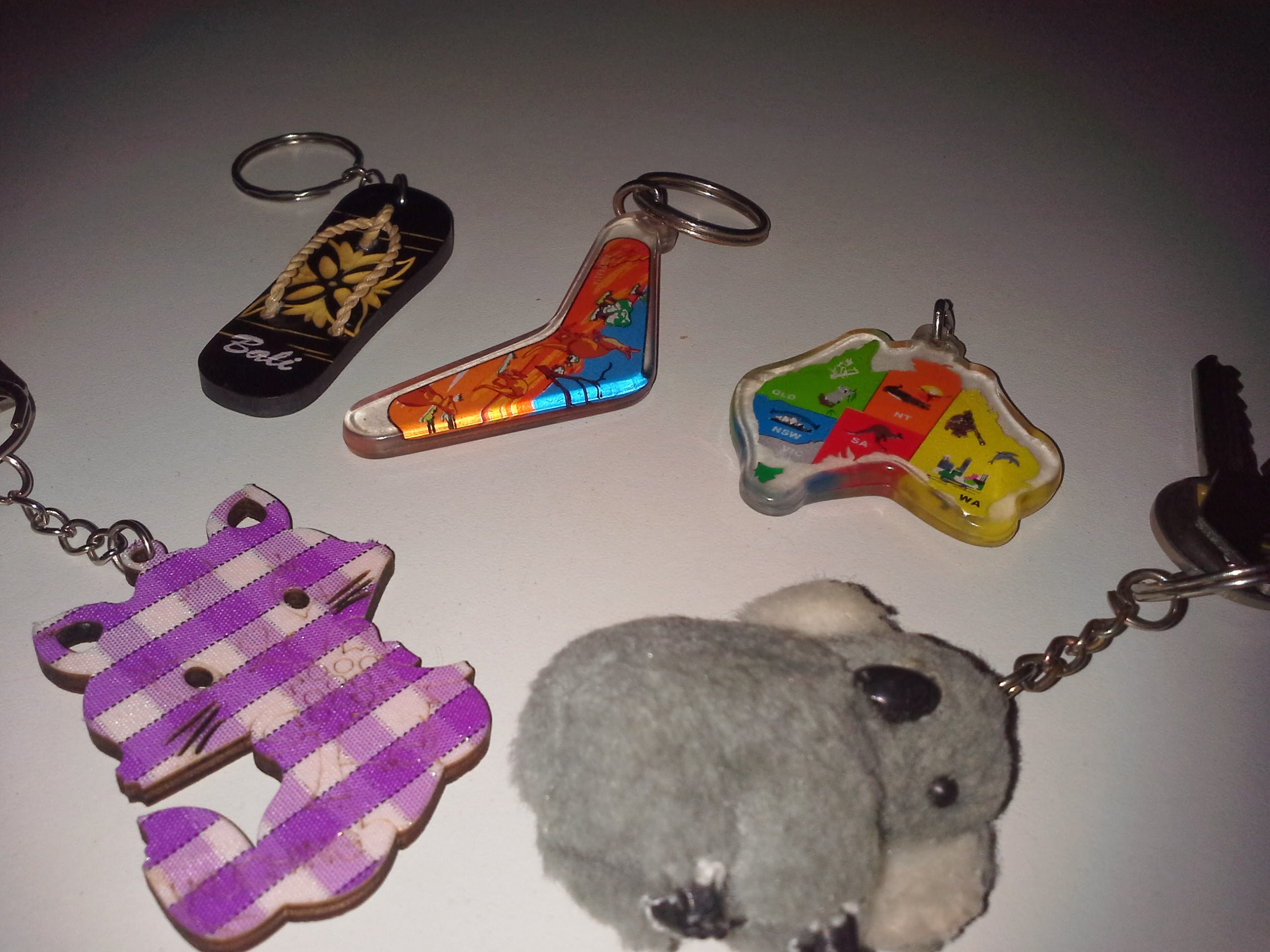 Semuanya Di Lil Dapur Siti Ww Koleksi Keyholder Dapat Ole2 Dari Kuching Australia Bali Semua Ole2 Ex Boss Alhamdulillah