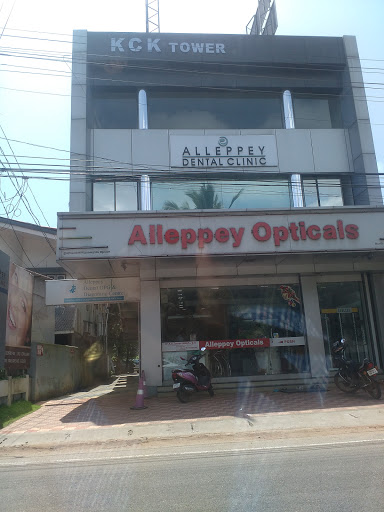 Alleppey Opticals, KCK Tower, North of Iron Bridge,Alappuzha, YMCA Rd, Vazhicherry Ward, Alappuzha, Kerala 688001, India, Optometrist_Shop, state KL