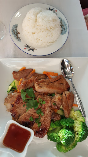 Thai Restaurant «Thai Farms Restaurant», reviews and photos, 104 Jefferson St, Hartford, CT 06106, USA