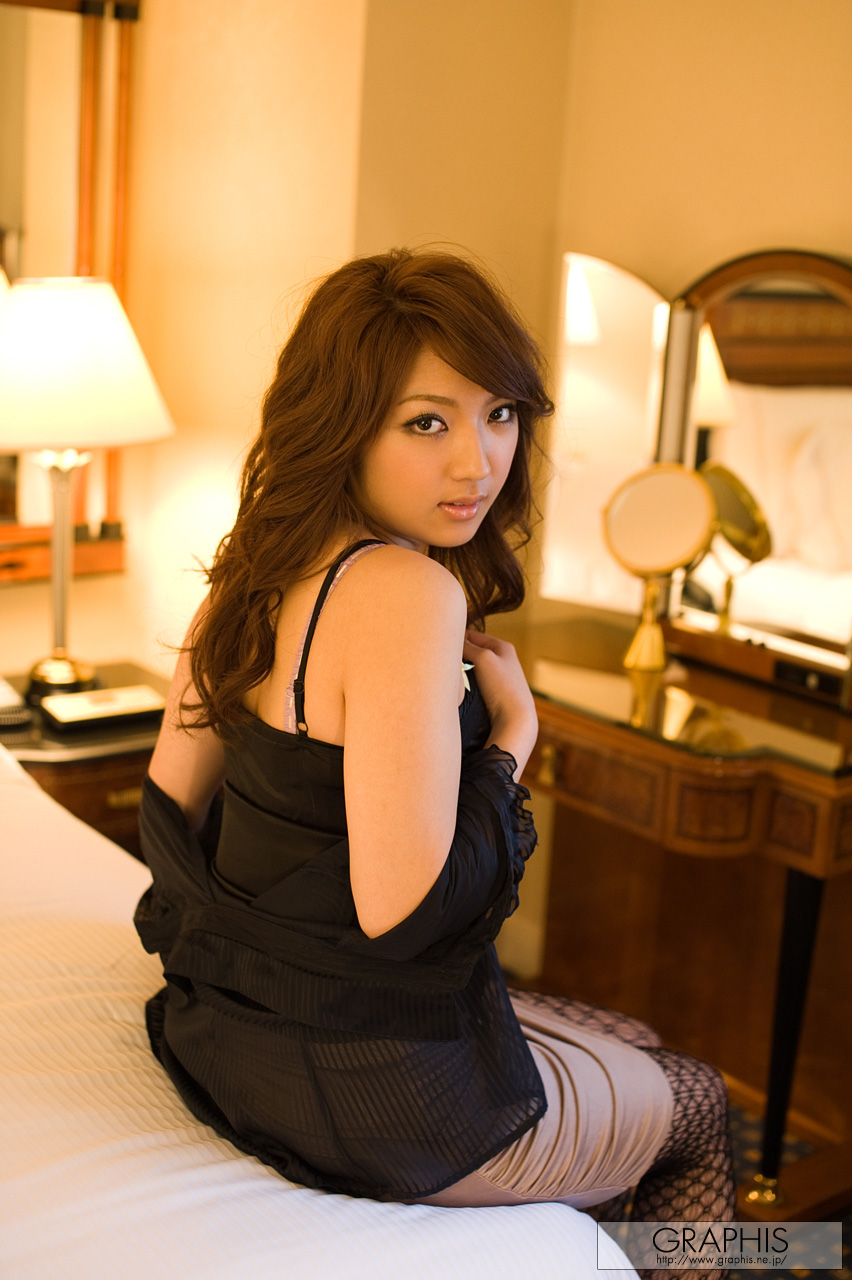 Shiori Kamisaki - Japanese AV Idol