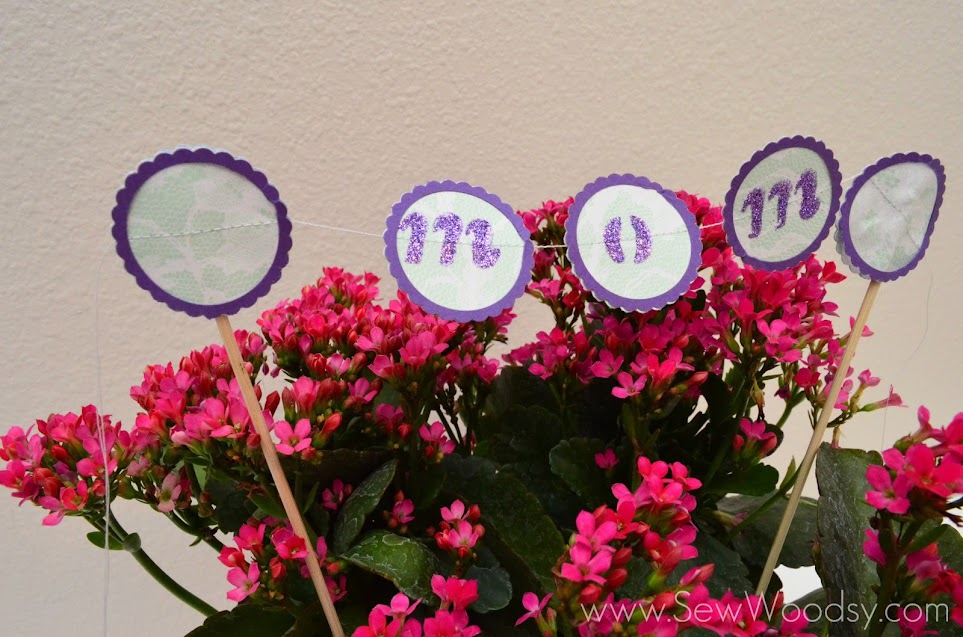 Mother's Day Mini Scalloped Bunting Banner from SewWoodsy.com #12MonthsOfMartha #MarthaStewartCrafts #MothersDayCrafts