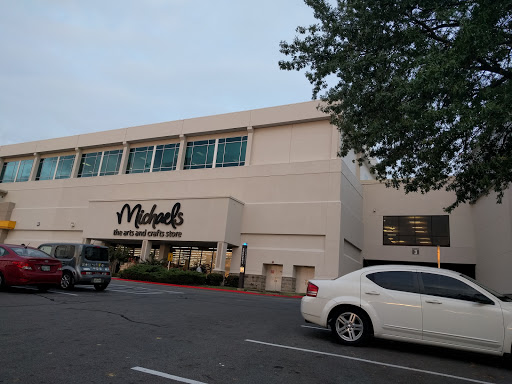 Shopping Mall «One Hundred Oaks Mall», reviews and photos, 719 Thompson Ln, Nashville, TN 37204, USA