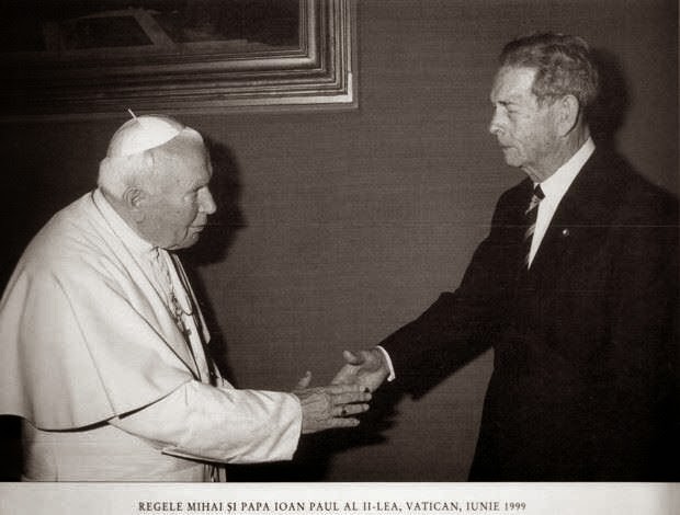 Regele Mihai I și Papa Ioan Paul al II-lea, în 1999 Regele Mihai I și Papa Ioan Paul al II-lea, în 1999