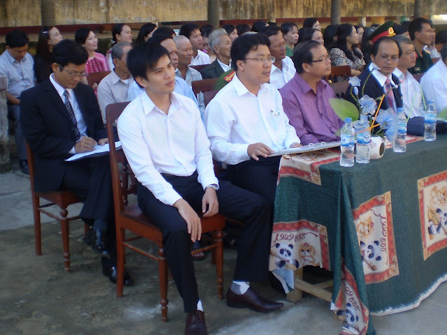 Hoạt động của 87TưNghĩa nhân ngày Nhà giáo Việt Nam 20/11/2012  PB200004