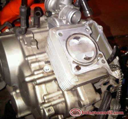 Bore Up Suzuki Satria FU 150 jadi 200 CC untuk Puasin Drag 