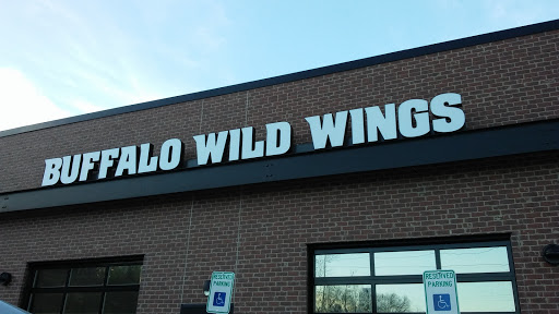 Chicken Wings Restaurant «Buffalo Wild Wings», reviews and photos, 12107 Winchester Rd SW, La Vale, MD 21502, USA