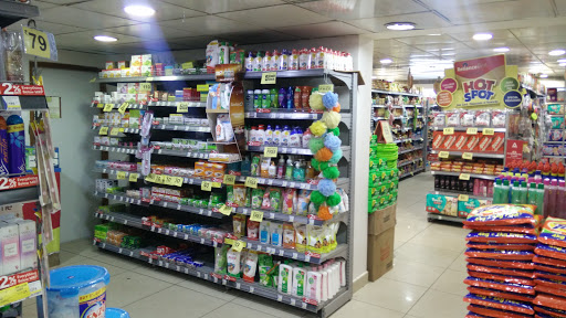 Reliance Fresh, Shop Number. 24/B, Raja Annamalai Rd, Purasaiwakkam, Chennai, Tamil Nadu 600084, India, Grocery_Store, state TN