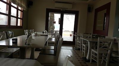 Photos of Doviros Hotel