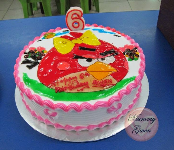 Angry Birds Birthday Cakes