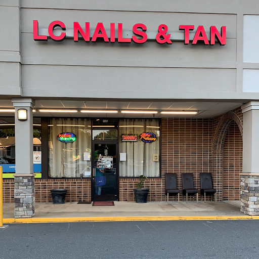 LC Nails & Tan logo