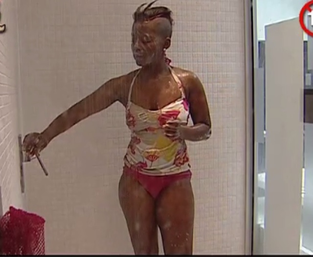 Pokello,Cleo and Fatima Spent Their Personal Moment In The Shower.