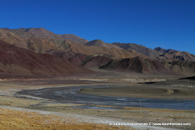 The frozen Indus flows through the Changthang Cold Desert