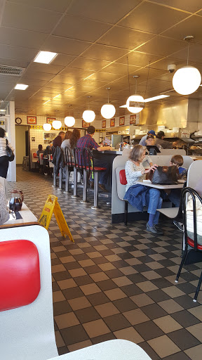 Breakfast Restaurant «Waffle House», reviews and photos, 1131 W Pearce Blvd, Wentzville, MO 63385, USA