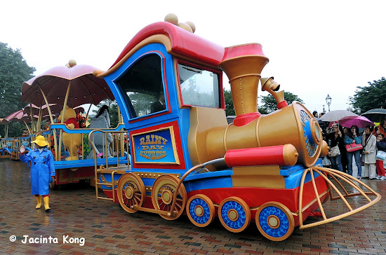 Mickey S Rainy Day Express 2011 2017 Version Hong Kong Disneyland May 2016 Youtube