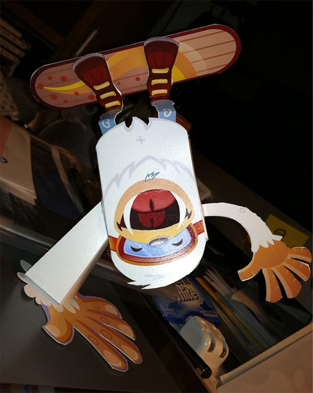 Snowboard Yeti Paper Toy