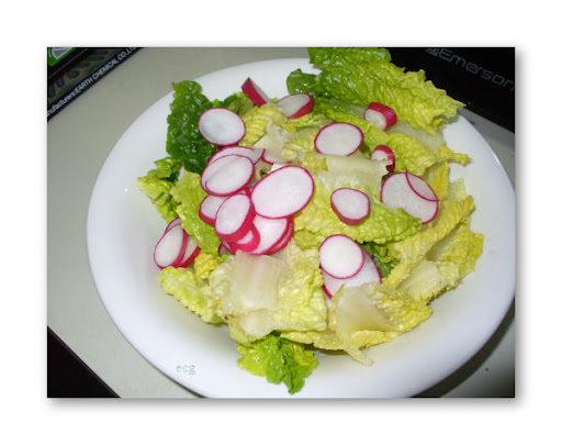 romaine lettuce salad. and Romaine Lettuce Salad