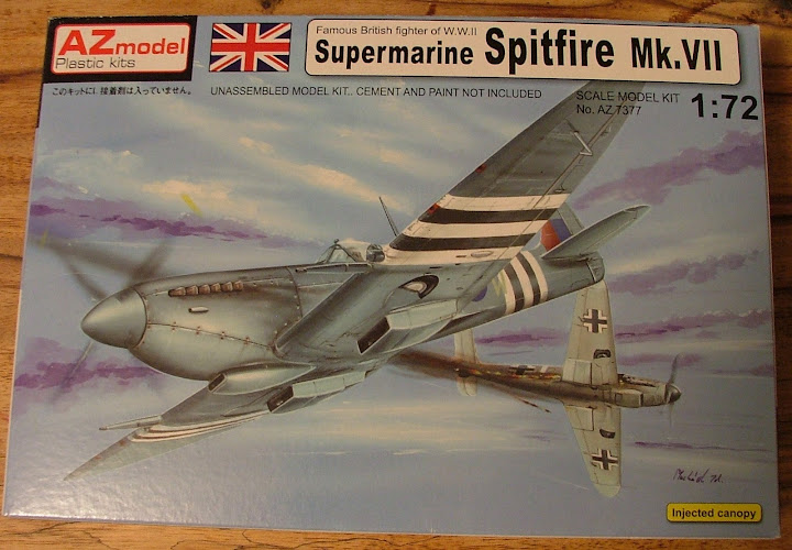 [AZmodel] Supermarine Spitfire Mk VII  DSCF5755