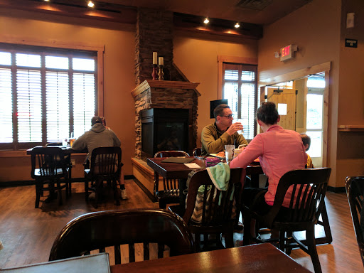 Bar & Grill «T-Box Bar & Grill», reviews and photos, 1431 147th Ave NE, Ham Lake, MN 55304, USA