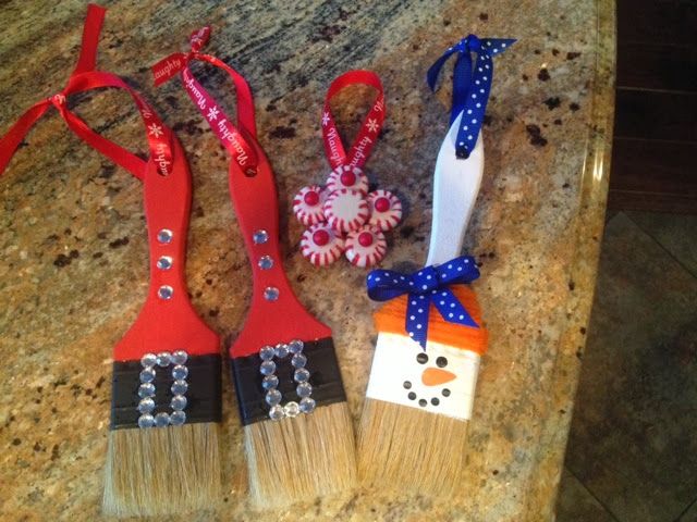 Three Crafty Cousins: Paint brush ornaments