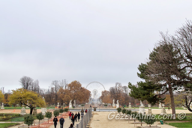 Paris Tuileries bahçesi