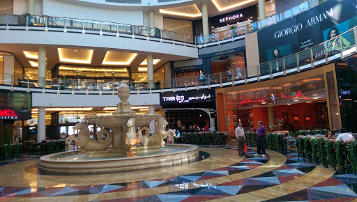 Apple Mall of the Emirates, Mall of The Emirates - E11 Sheikh Zayed Rd - Dubai - United Arab Emirates, Electronics Store, state Dubai