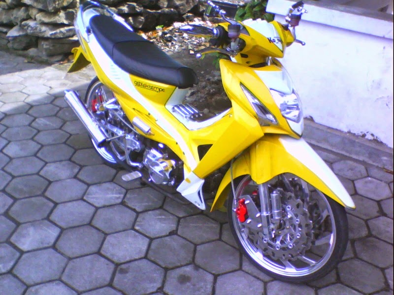 Top Terbaru 42+ Motor Revo Warna Biru