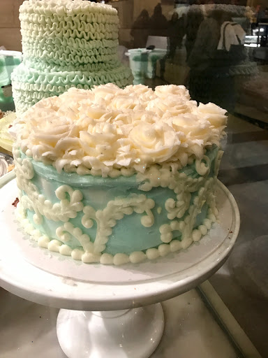 Bakery «Magnolia Bakery -- Grand Central Station», reviews and photos, 107 E 42nd St, New York, NY 10017, USA