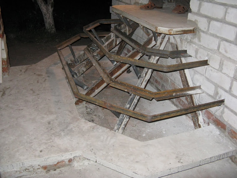 Дача: Пристройка к дому на даче – строительство крыльца