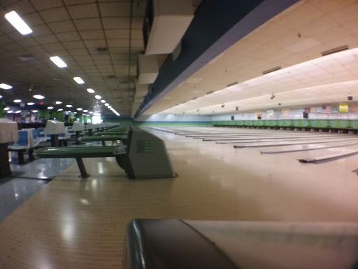 Bowling Alley «Bowling World», reviews and photos, 545 Neal St, Cookeville, TN 38501, USA