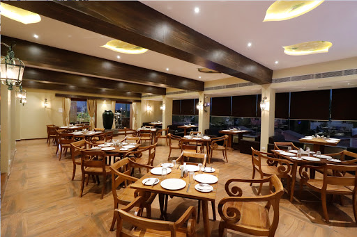 Hotel Mayurvan Family Restaurant, 4, Vijapur Rd, Mantri Chandak Park, Vijapur Rd, Mantri Chandak Park, Jule, Solapur, Maharashtra 413004, India, Family_Restaurant, state MH