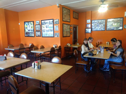 4 Milpas Restaurant, Blvrd Universidad, Morelos, 21460 Tecate, B.C., México, Restaurante de comida para llevar | BC