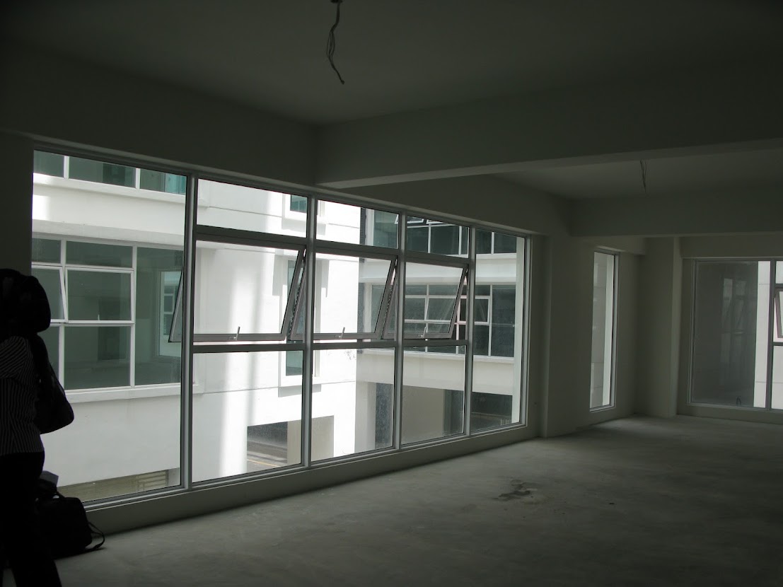 office lot at plaza damas3