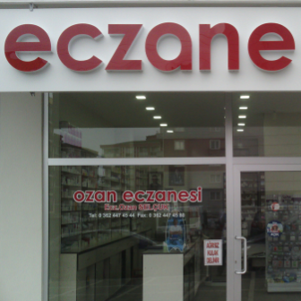 Ozan Eczanesi logo