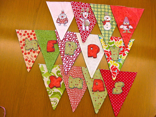 Christmas bunting tutorial - Raw edge free motion embroidery 