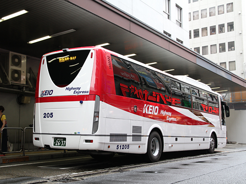 京王電鉄バス　長野線　プライムシングル仕様車　K51205　リア