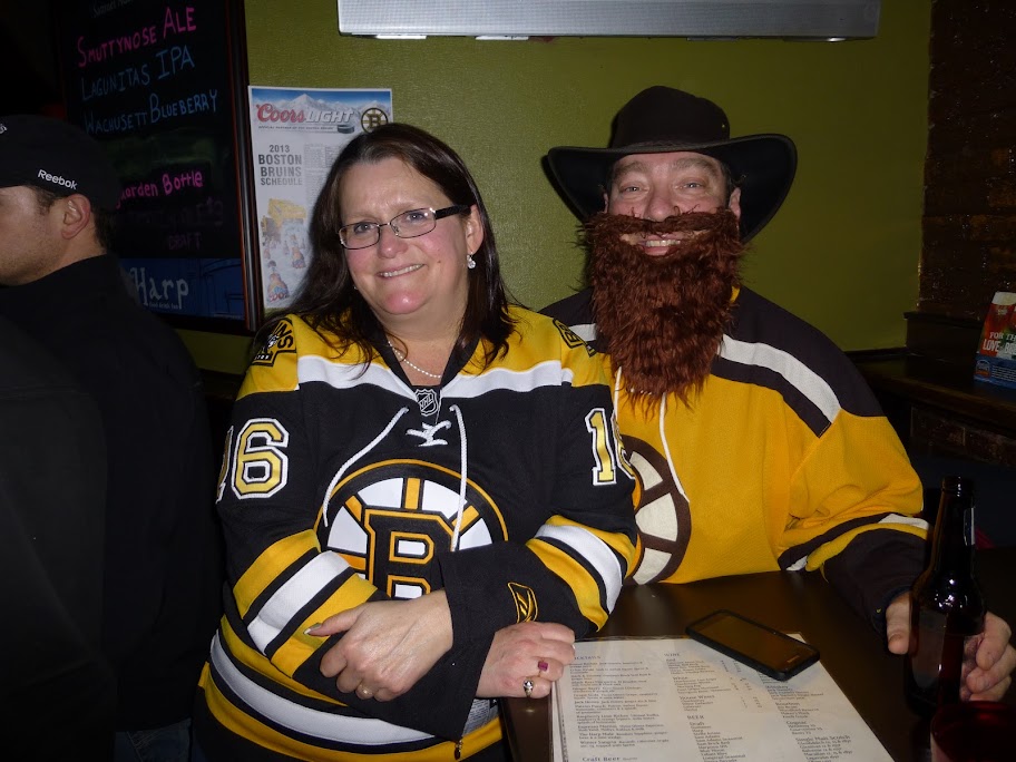 RECAP: 600+ fans celebrate the return of Bruins hockey