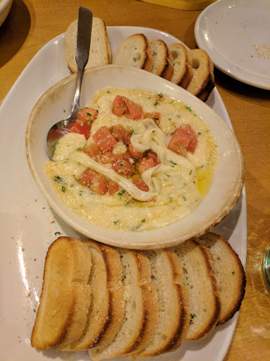 Italian Restaurant «Olive Garden», reviews and photos, 1350 Great Mall Dr, Milpitas, CA 95035, USA