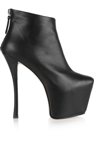 DIARY OF A CLOTHESHORSE: TODAY'S SHOES ARE FROM GIUSEPPE ZANOTTI