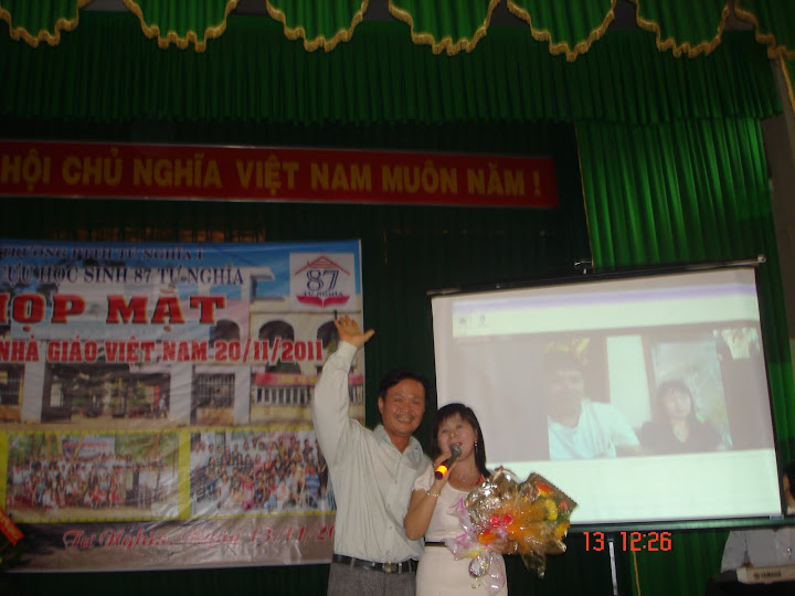 Chào mừng Ngày nhà giáo Việt Nam 20/11 2010 - Page 3 DSC00056